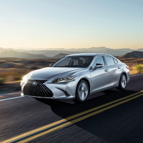 Intip Tampilan Baru Lexus ES 2022