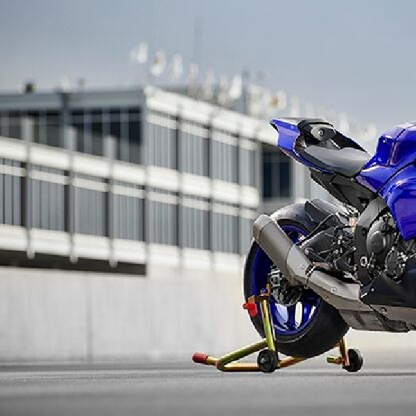 Yamaha R1 Hanya Akan Tersedia Dalam Versi “Track Only” Mulai 2025