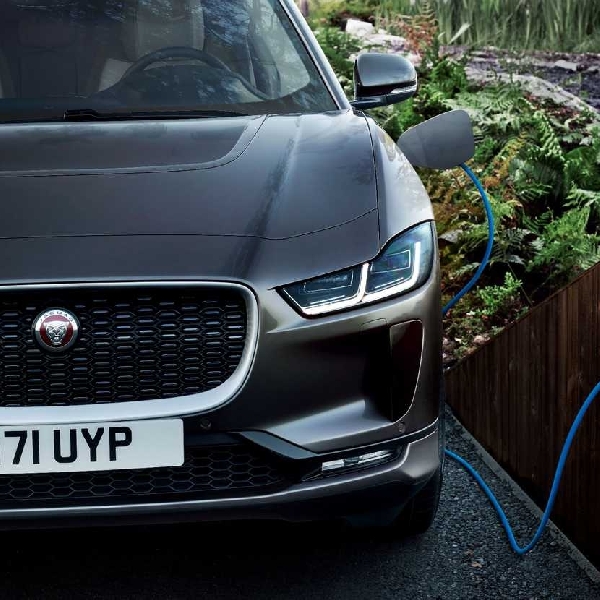 Jaguar Land Rover Bakal Kembangkan Mobil Elektrifikasi Bersama Chery?