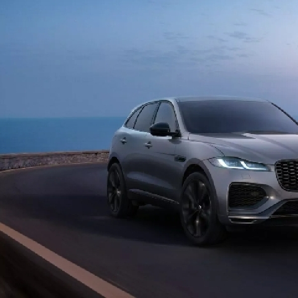 Jaguar Rilis F-Pace 90th Anniversary Edition dan SVR 575 Edition Sebagai Perpisahan