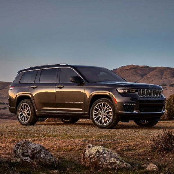 Jeep Grand Cherokee 2022 Hadirkan Teknologi Baru untuk Penumpang