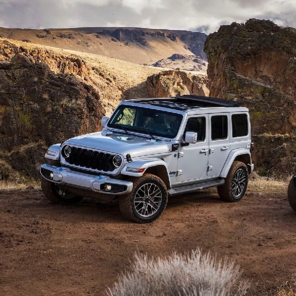 Puluhan Ribu Jeep Wrangler 4xe Diinvestigasi Karena Masalah Serius Ini
