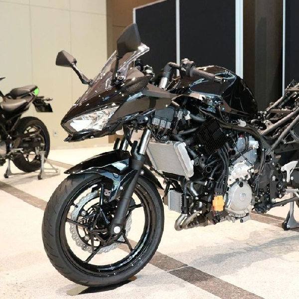 Kawasaki Percepat Pengembangan Proyek Motor Hybrid-nya