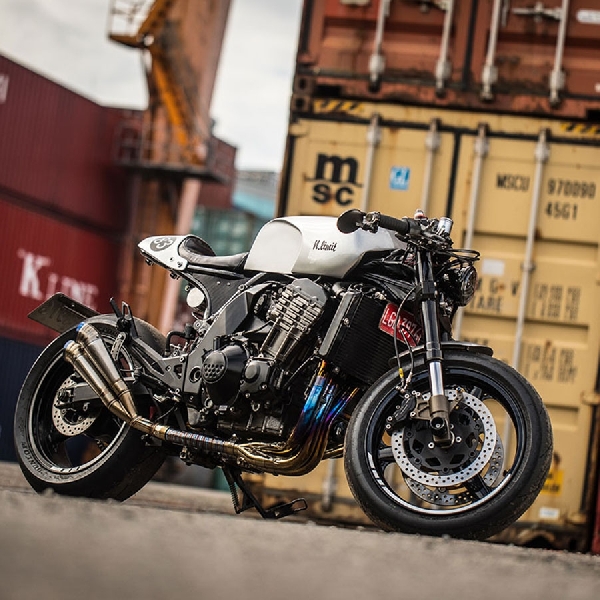 Modifikasi Cafe Racer Kawasaki Z1000 – Penakluk Kelok Pegunungan Taiwan