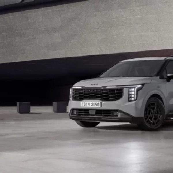 Inilah Kia Carnival X-Line, Varian Terbaru Berorientasi Serba Gelap