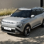 Kia Carens Clavis 2025 Baru Hadir Dengan Dua Pilihan Baterai