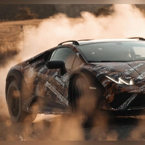 Lamborghini Huracan Sterrato Akan Debut di Desember, Supercar Terakhir dengan Mesin V10