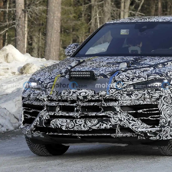 Bocoran Lamborghini Urus Plug-In Hybrid Bakal Seperti Ini?