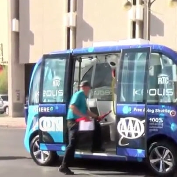 Driverless Shuttle Bertabrakan di Vegas, Setelah Satu Jam Peluncuran