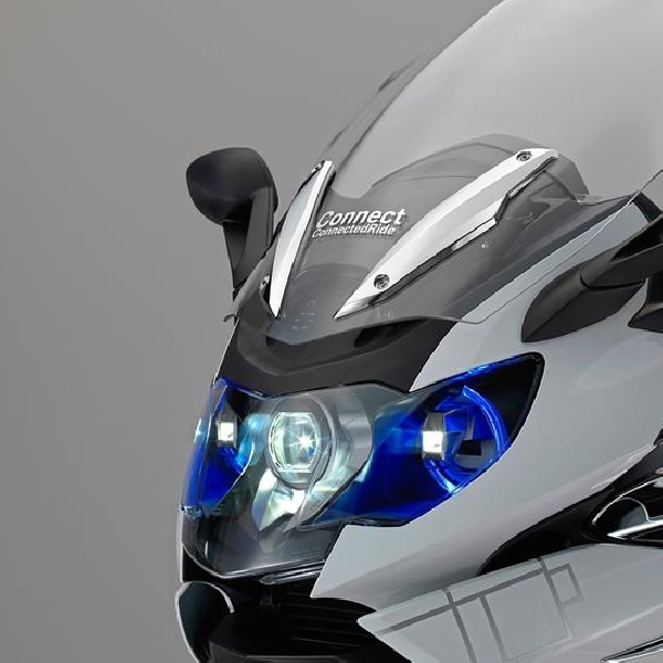 Honda Dan Yamaha Akan Hadirkan Teknologi Lampu Laser Untuk Sepeda Motor