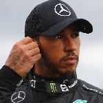 F1: Lewis Hamilton Akan Bikin Film Bertema F1 Dengan Brad Pitt?