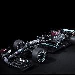 F1: Lewis Hamilton Puji &lsquo;Pesan Terselubung&rsquo; di Mobil Baru Mercedes
