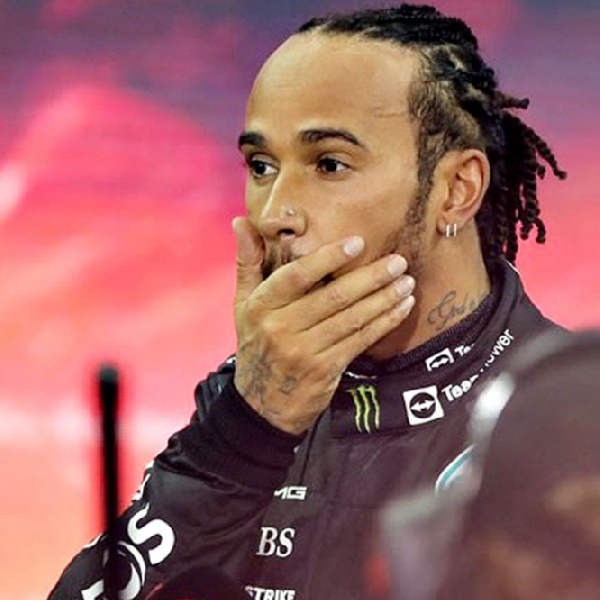 Lewis Hamilton Tak Lagi Masuk 10 Atlet dengan Bayaran Tertinggi versi Forbes