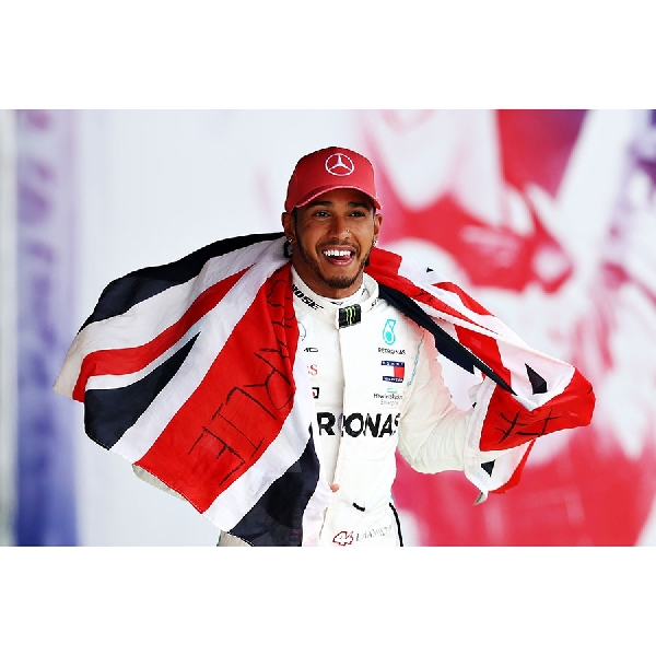 F1: Lewis Hamilton Tuntut Perbaikan Pada Mobil W10