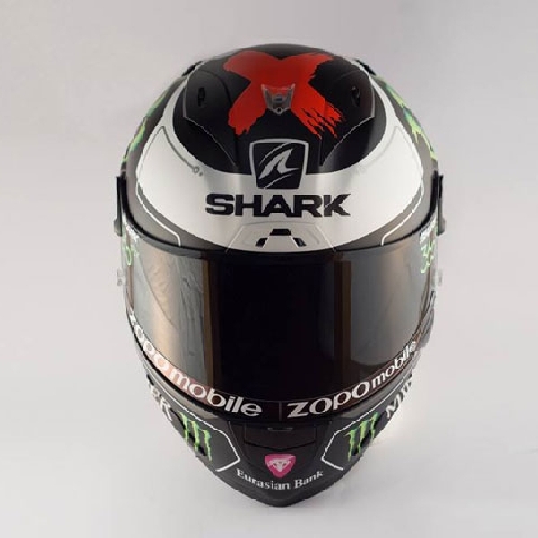 MotoGP: Lorenzo Pamer Grafis Helm Baru