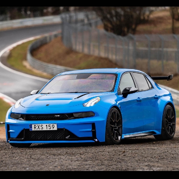 Cyan Concept 03 dari Lynk & Co, Sedan 4 Pintu Tercepat  Nurburgring 