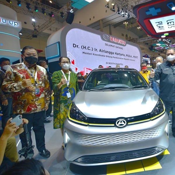 Daihatsu Ayla BEV Karya Anak Bangsa dengan Kandungan Lokal 80%