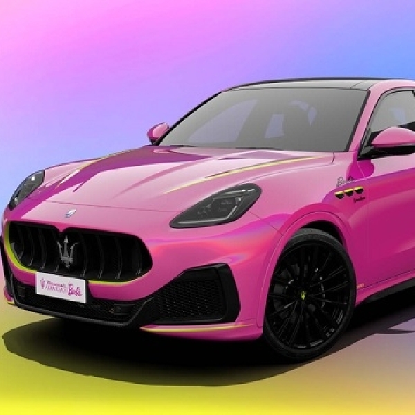 Berbalut Pink dalam Barbie Edition, Maserati Grecale Jadi Lebih Imut