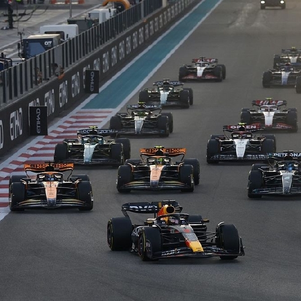 F1: Max Verstappen Menangi GP Abu Dhabi, Mercedes Kunci P2 Konstruktor