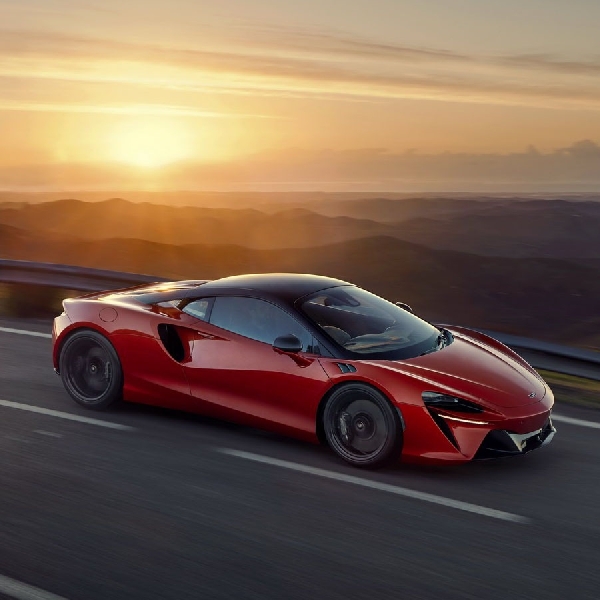 McLaren Artura Memiliki Total Garansi 21 Tahun