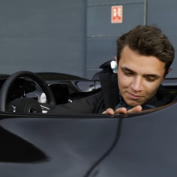 Kesan Pembalap McLaren Lando Norris Mengendarai New Elva: Sangat Menyenangkan!