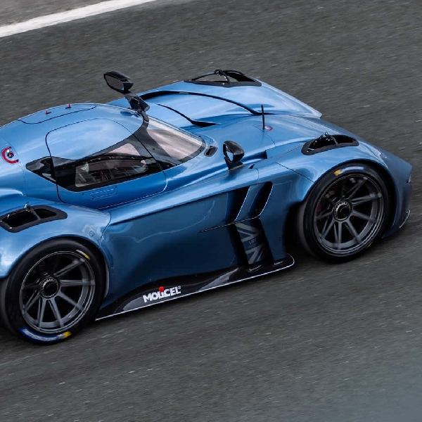 Kalahkan Mobil F1, McMurtry Speirling Pecahkan Rekor Putaran di Top Gear