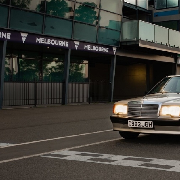 Mercedes 190E Punya Aryton Senna Kilometer Tinggi Tapi Mulus?