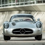 Mercedes-Benz 300 SLR 'Uhlenhaut Coupe' Jadi Mobil Termahal Di Dunia?