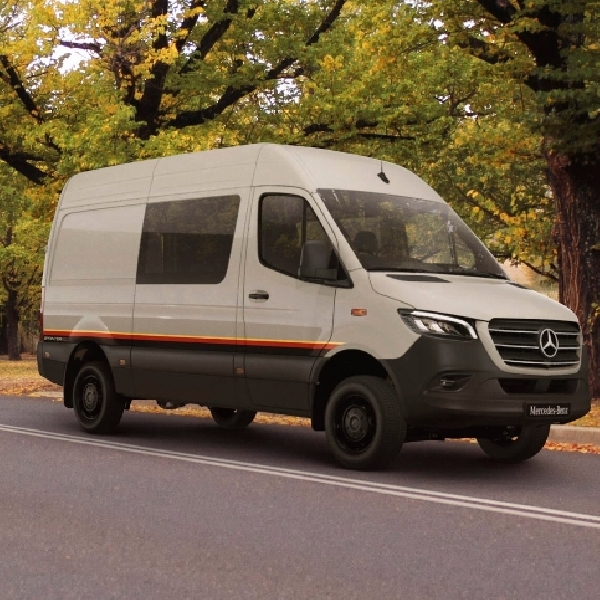 Mercedes Rayakan 30 tahun Sprinter dengan Edisi Ulang Tahun Terbatas