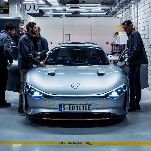 Mobil konsep Mercedes-Benz Vision EQXX Berhasil Tempuh Jarak Lebih Dari 1.000 KM Dengan Sekali Pengisian Daya