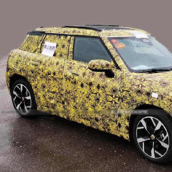 MINI Aceman Hadir Sebagai Crossover Listrik di 2024