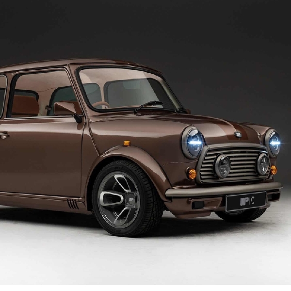 Mantan Desainer Jaguar dan Aston Martin Mendesain Ulang Mini Klasik