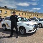 Mitsubishi Kirim 635 Unit Outlander PHEV Kepada Polisi Ukraina