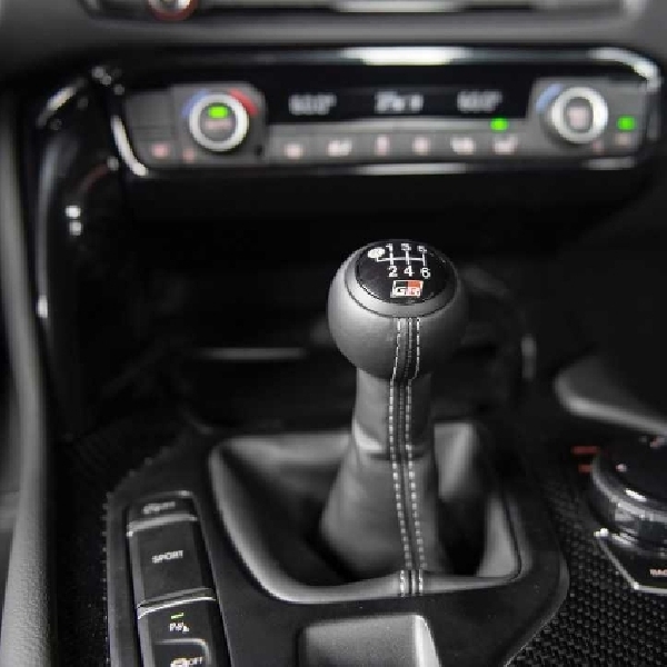 Mobil Bertransmisi Manual Menuju Kepunahan di inggris
