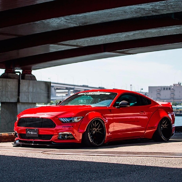 Modifikasi Ford Mustang 2017: The Red Perfectionist