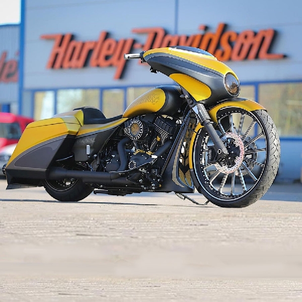 Modifikasi Harley-Davidson Daytona Seperti Kucing Besar Kuning