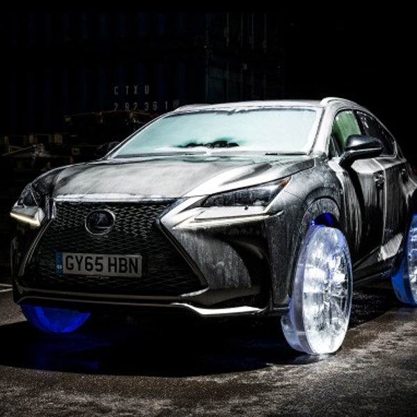 Modifikasi Lexus NX Pakai Roda dari Pahatan Es