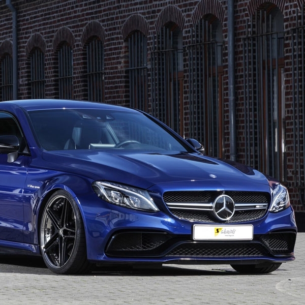 Modifikasi Mercedes-AMG C63 Coupe: Sederhana Tapi Tenaga Melimpah