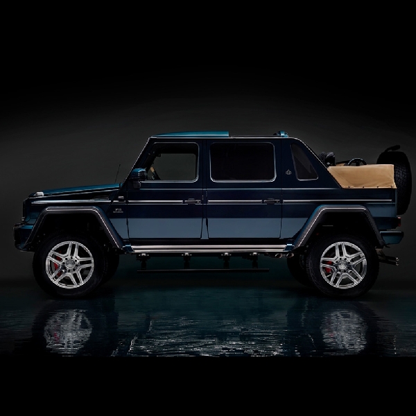 Modifikasi Mercedes Maybach G650 Landaulet: Mobil Penjelajah Enam Roda