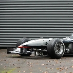 Mobil Balap F1 Mclaren MP4-16 Ini Dilelang, Harganya Segini!
