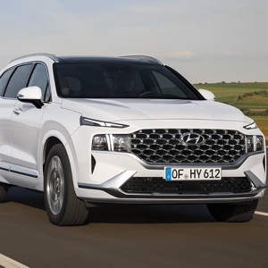 Punya Versi Listrik, Hyundai Santa Fe PHEV akan Hadir di 2021 ...