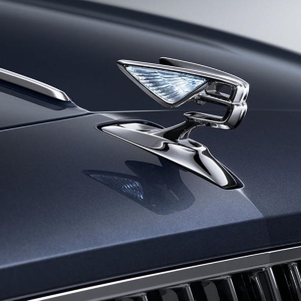 Bentley Rilis Teaser Flying Spur