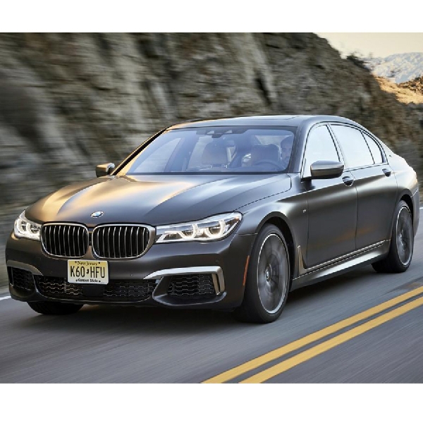 BMW Akan Tetap Produksi Mesin V12 Sampai 2023