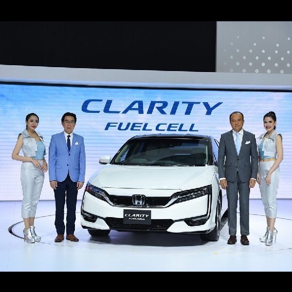 Honda Pamerkan Sedan Clarity Fuel Cell di Bangkok Auto Show 2018