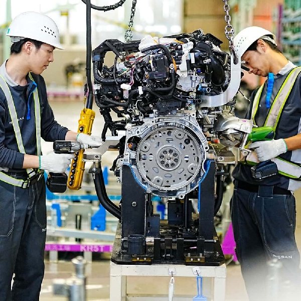 Pabrik Nissan di Yokohama Produksi Mesin ke-40 Juta, Siap Untuk EV Masa Depan