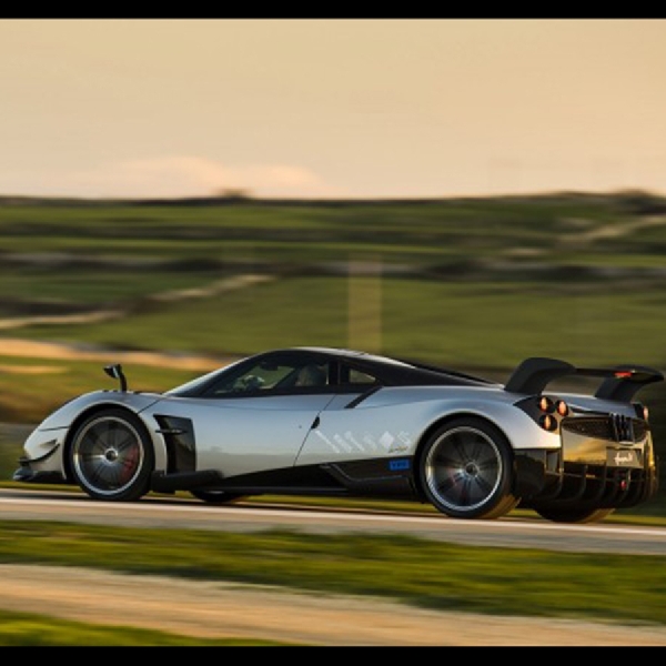 Pagani Berencana Luncurkan Suksesor Huayra, Baru Kemudian EV