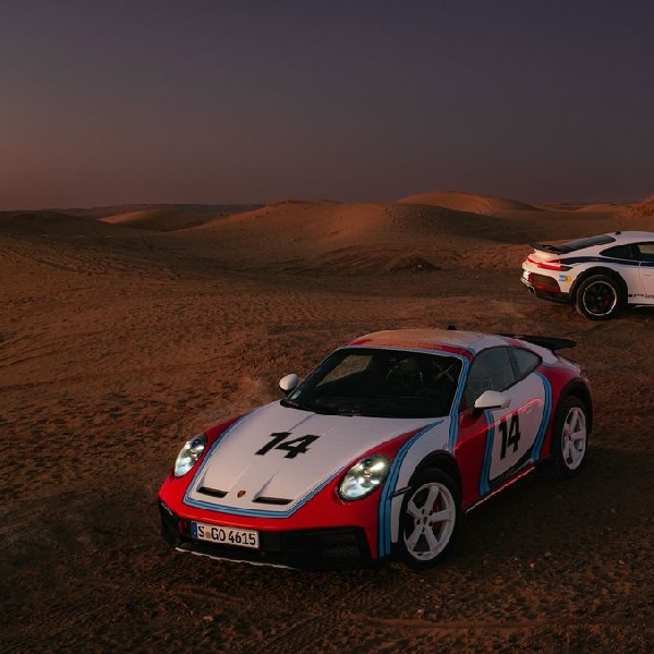 Porsche 911 Dakar 2023 Tampil Klasik ala 70-an Dengan Livery Martini