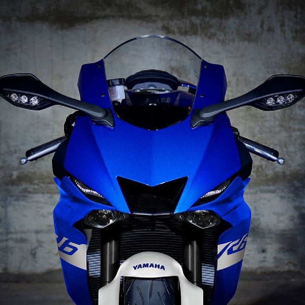 Melihat Warna Baru Yamaha R6 2020