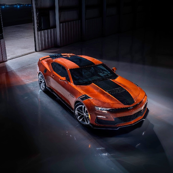 Penampilan Perdana Chevy Camaro 2022 Dengan Warna Orange