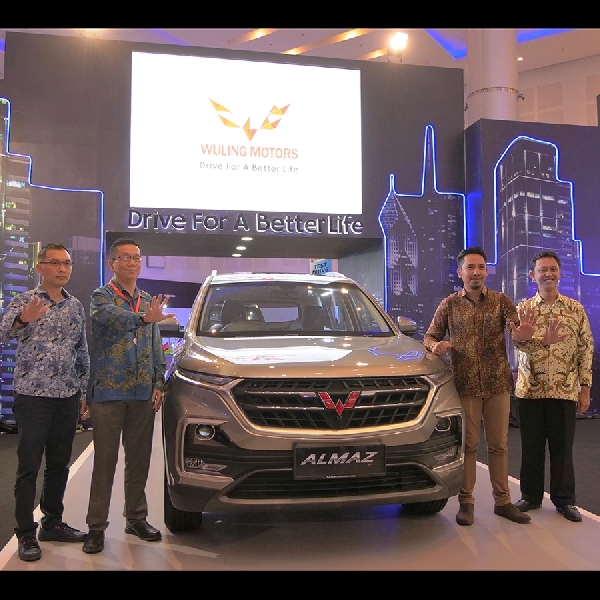 Wuling Motors Berpartisipasi di IIMS Surabaya 2019